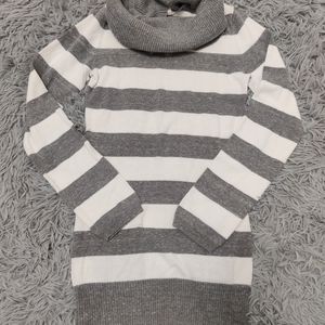 Striped tunic with removable turtleneck collar